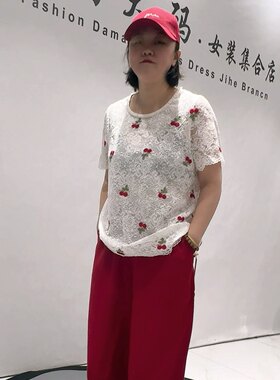 1927芮娜依莲初夏新品樱桃图案带内衬减龄蕾丝短袖上衣加大码女装