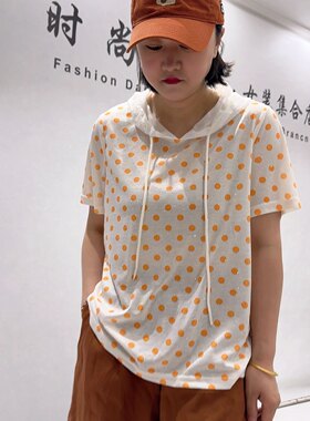 5298芮娜依莲夏款新品五彩亮钻波点图案百搭减龄帽衫加大码女装