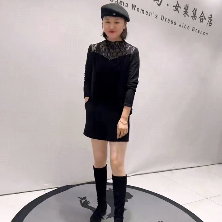 5466芮娜依莲春款新品蕾丝拼接植绒带美背女人味洋气衫加大码女装