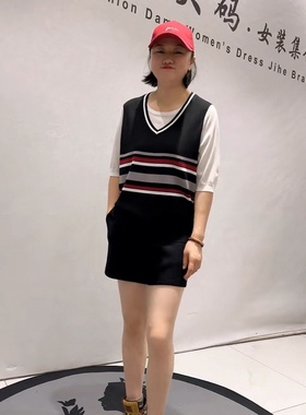 1507芮娜依莲年货春款新品针织曲珠面料假两件显瘦衫加大码女装