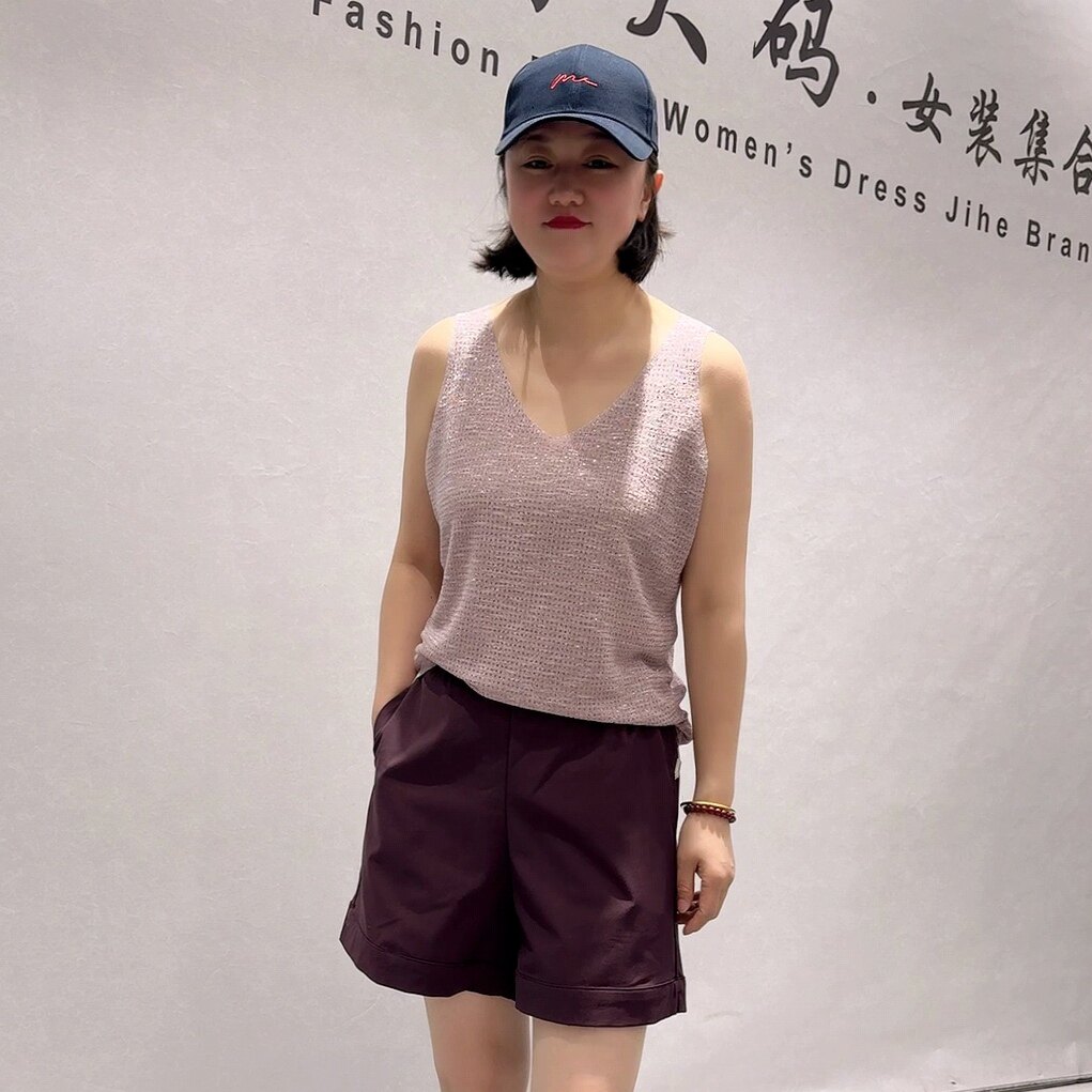 3957女权贵族初夏新品前后v领女人味时尚满钻坎袖背心加大码女装