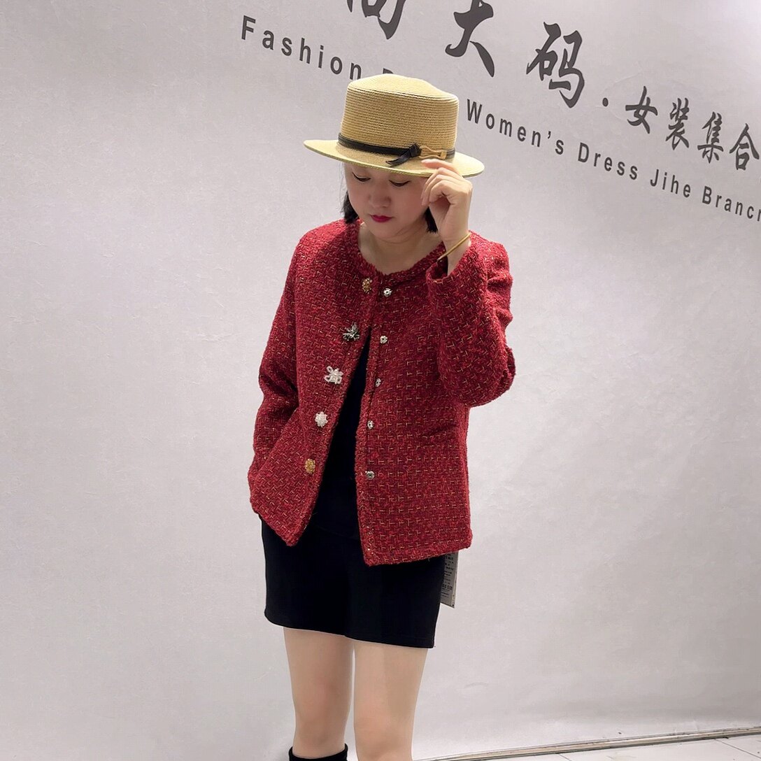 8015女权贵族秋冬新品重工女人味洋气小香风气质外套加大码女装