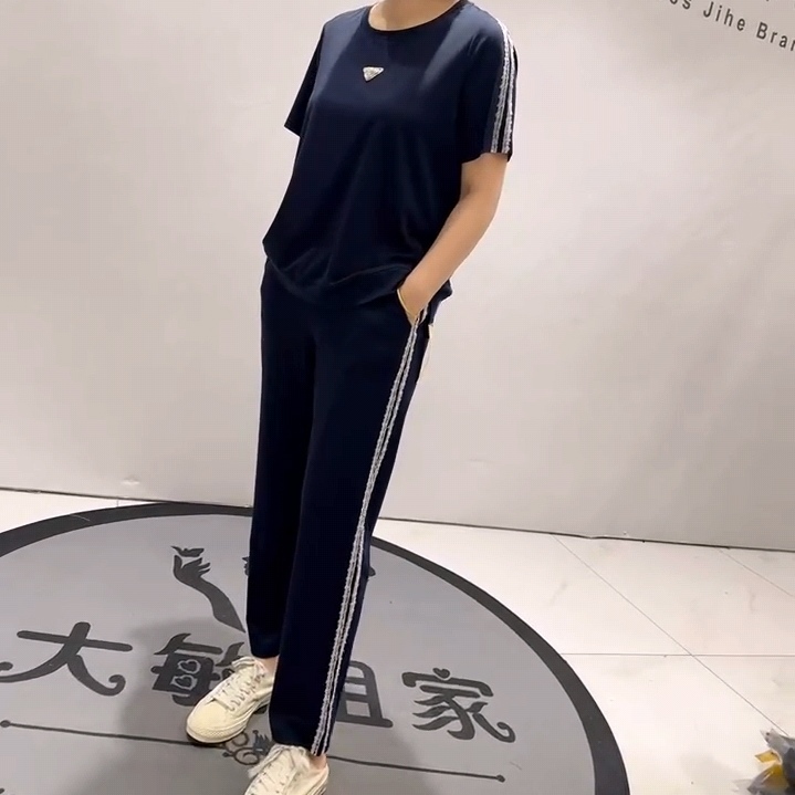 1763芮娜依莲夏款简单侧面竖条半袖T恤衫+松紧腰九分裤两件套加大
