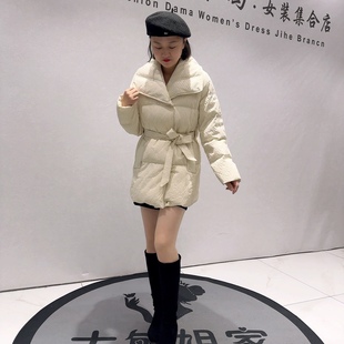 女装 韩国褶皱面料洋气女人味羽绒服加大码 新品 9025芮娜依莲冬款