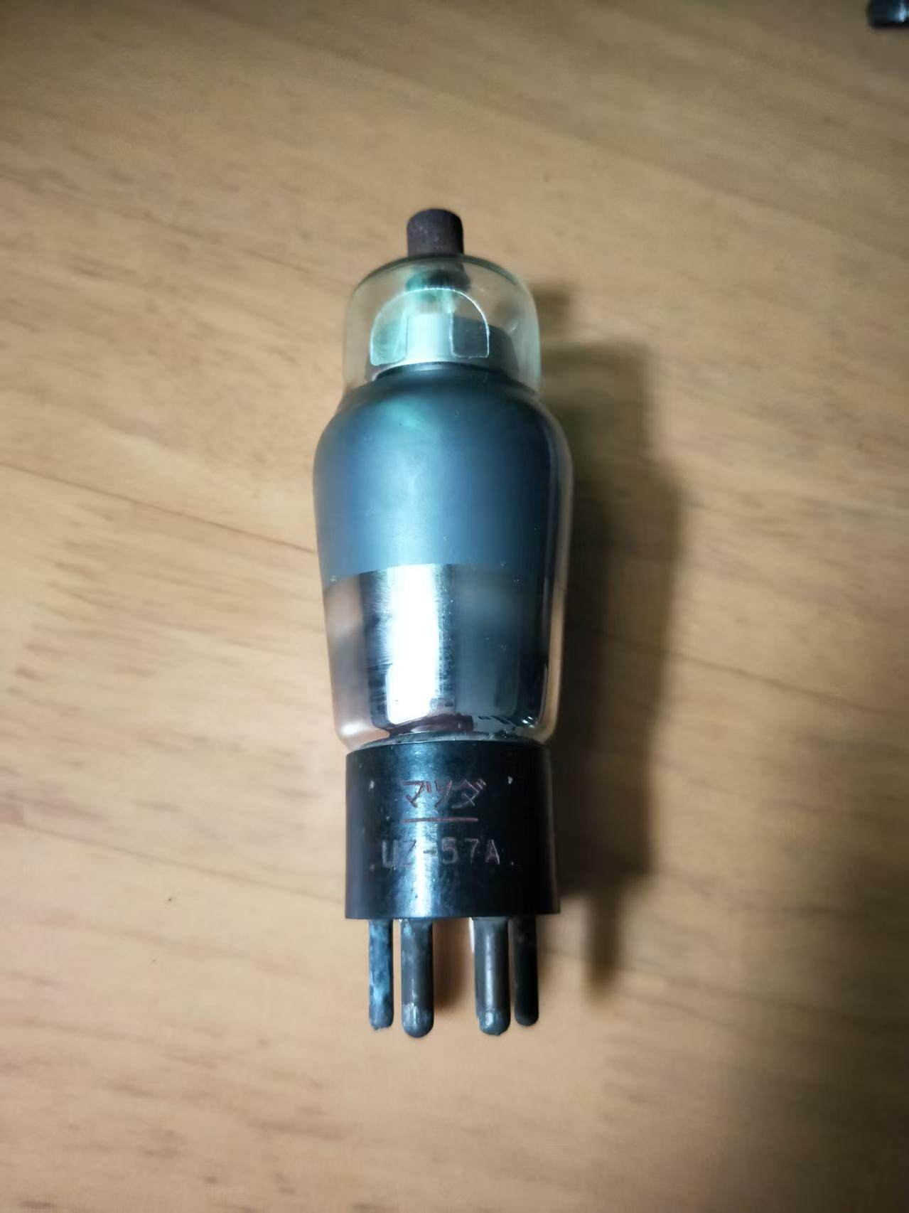 老收音机拆下日本产UZ-57A电子管