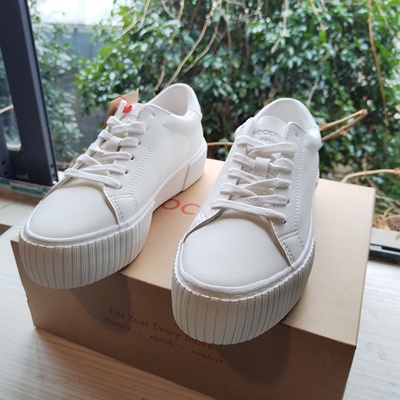 Rockfish皮面松糕小白鞋防水板鞋4CM厚底舒适女生百搭板鞋瑕疵