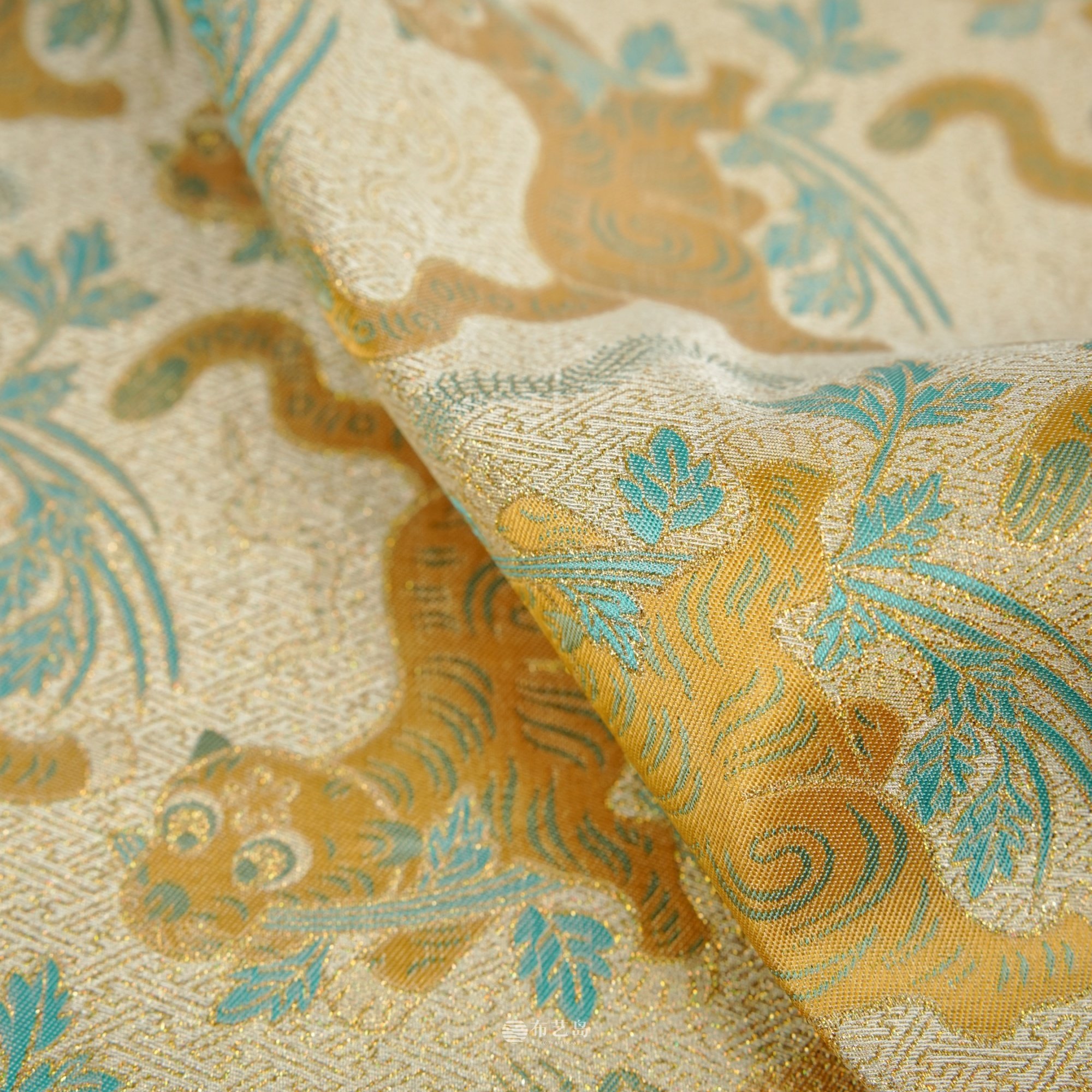 新中式国风虎镇五毒织金布料