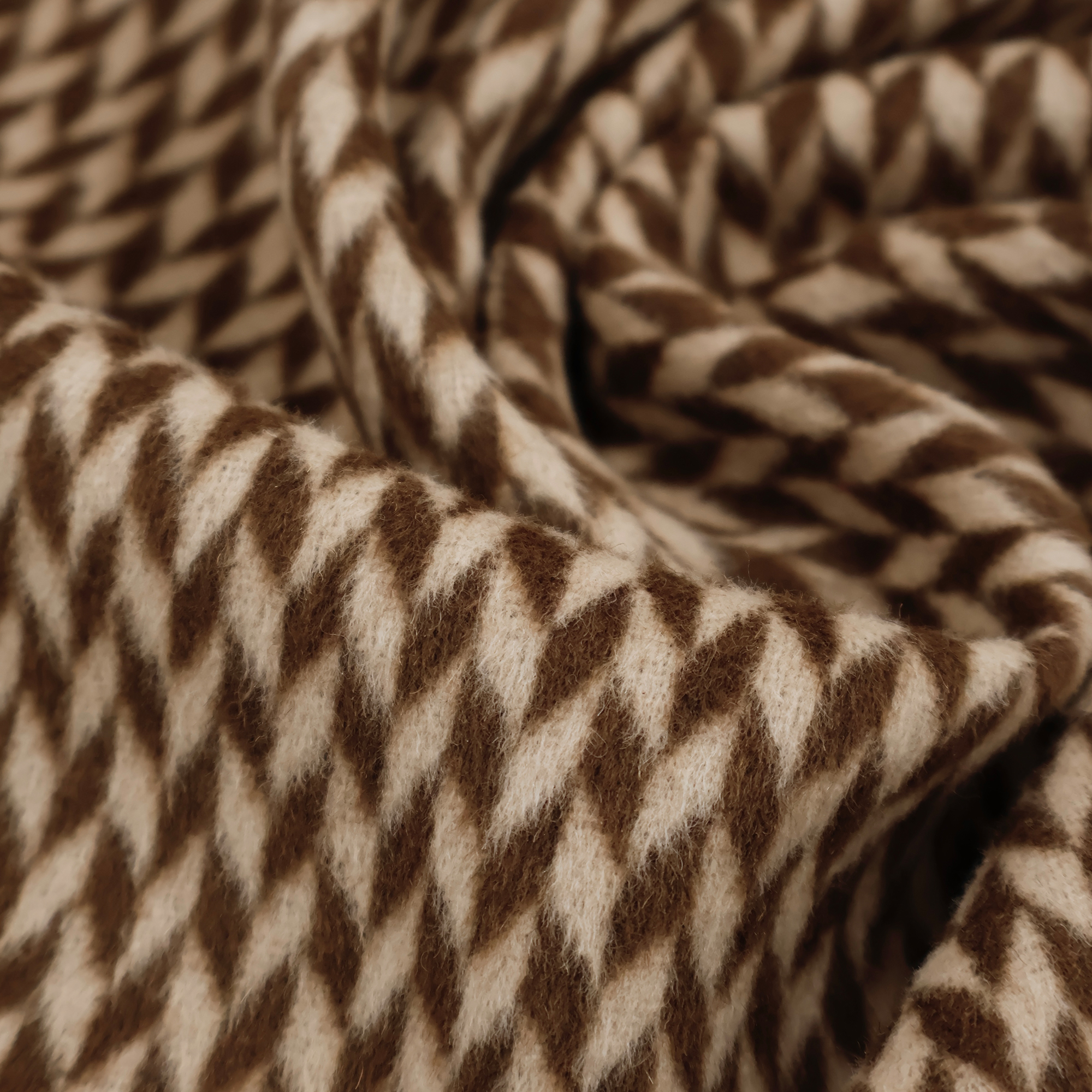 布艺岛羊毛大衣欧美格纹布料