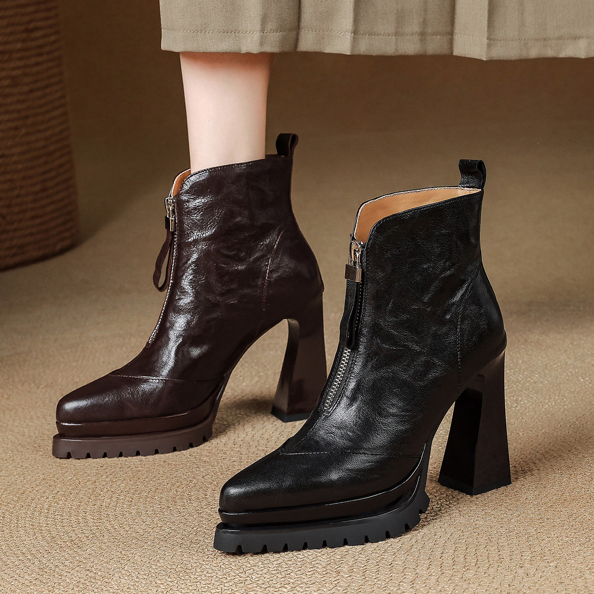 职场四季女鞋超高跟短筒靴子全真皮短靴尖头粗跟单靴前拉链骑士靴