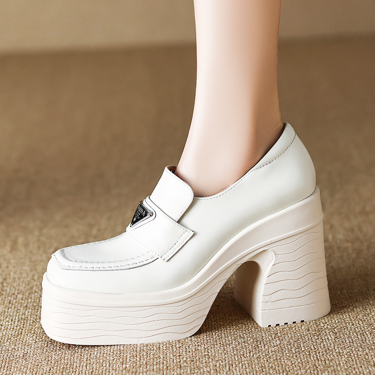 古菲斯奇女鞋全真皮单鞋厚底方头