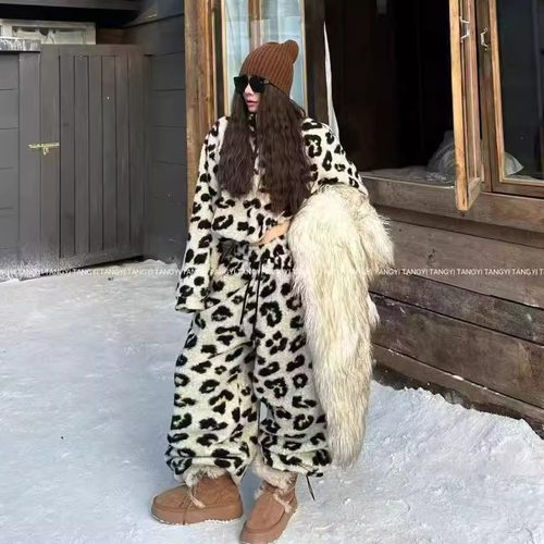 TY潮牌秋冬羊圈呢保暖豹纹套装显瘦时尚洋气短外套阔腿裤两件套女