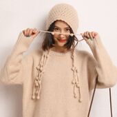 山羊绒轻奢秋冬女款 通用时尚 保暖护耳脏脏辫球球流苏加厚针织帽子