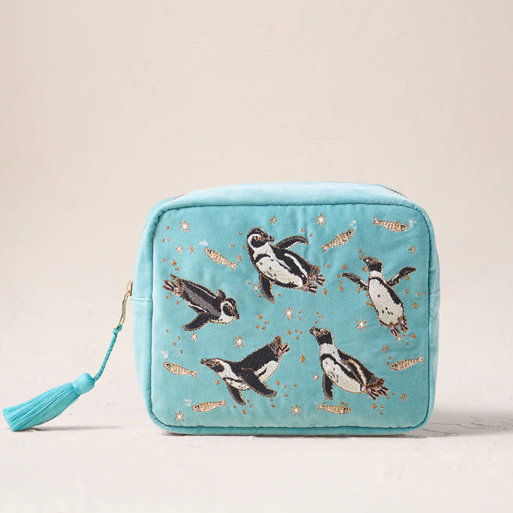 PenguinsEverydayPouch