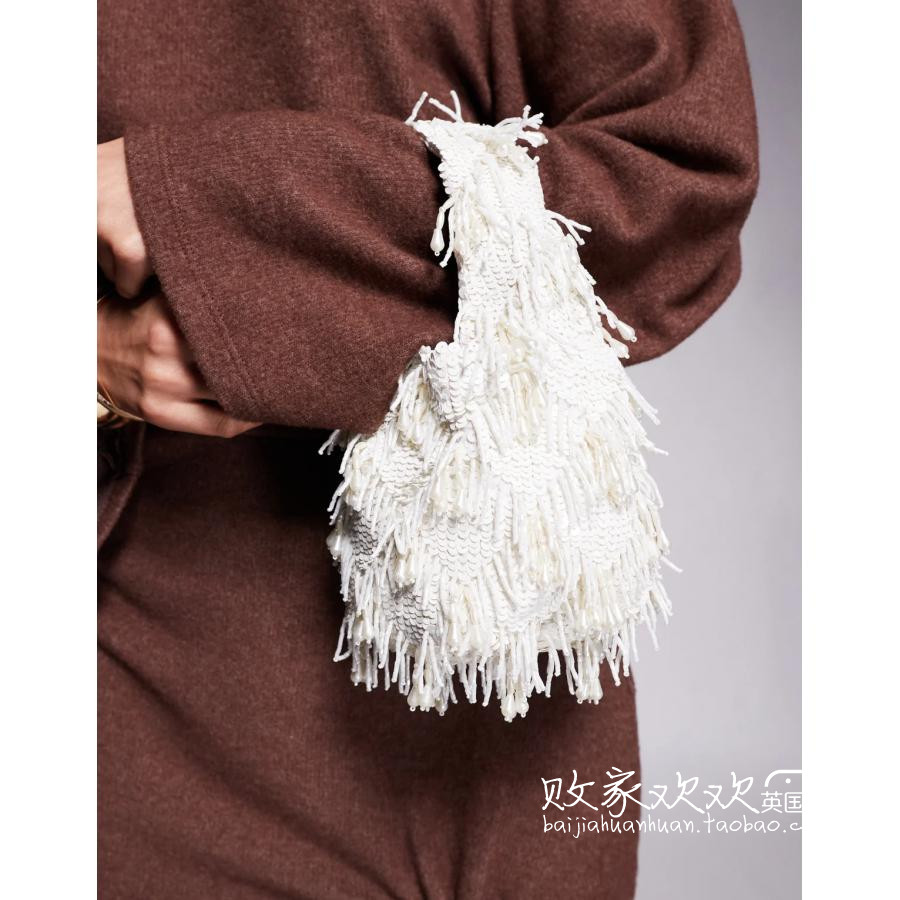 英国代购正品04.18 2025潮流导向 女包新款 浅色流苏设计手提袋