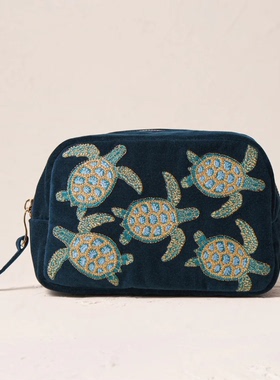 英国代购正品11.28 Turtle Conservation Makeup 刺绣海龟 化妆包