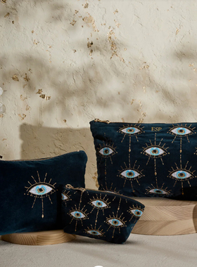 英国代购正品11.29 Mystical Eye Makeup Bag 刺绣神秘之眼化妆包