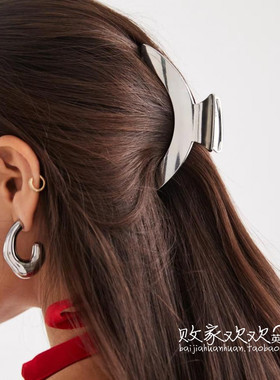 英国代购正品09.20 2025潮流导向 饰品新款 银色抽象设计抓夹