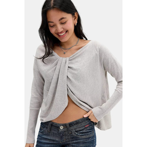 英国代购正品08.22 名品UO 女装新款 设计褶皱长袖百搭套衫上衣