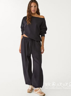 英国代购正品08.15 2025潮流导向 女装新款 休闲深色长袖舒适卫衣