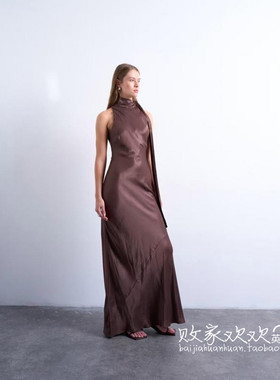 英国代购正品08.16 2025潮流导向 女装新款 时尚缎面长款连衣裙