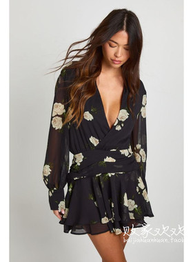 英国代购正品12.13 名品Boohoo 女装新款 设计花迷人百搭连衣裙