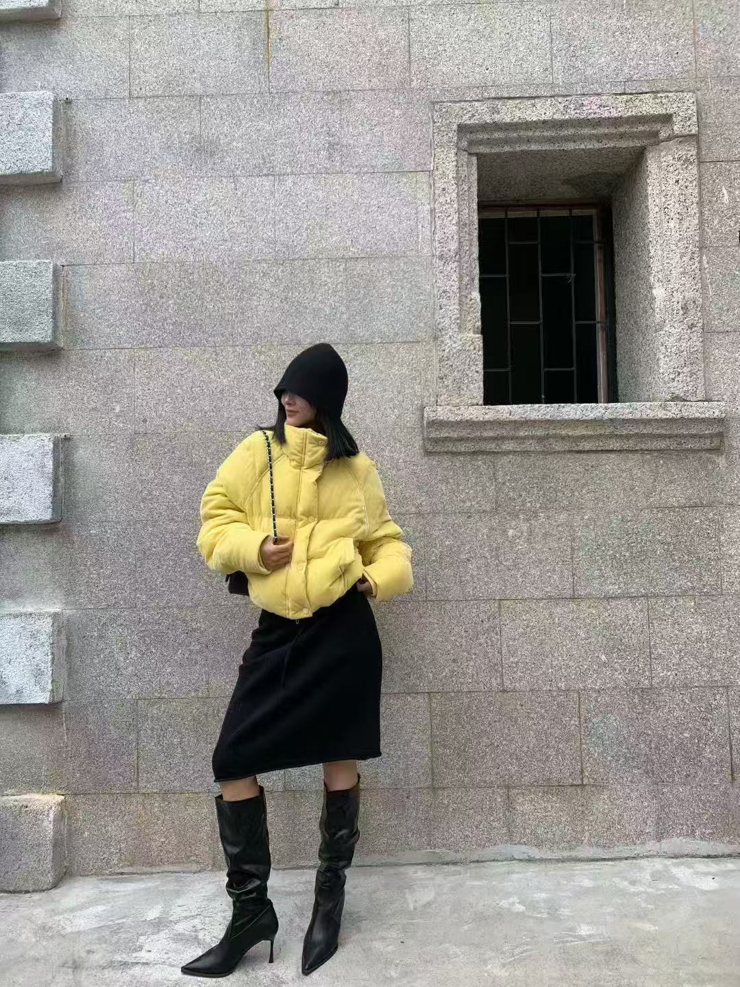 2025冬季新款连帽短款加厚羽绒服户外运动羽绒衣