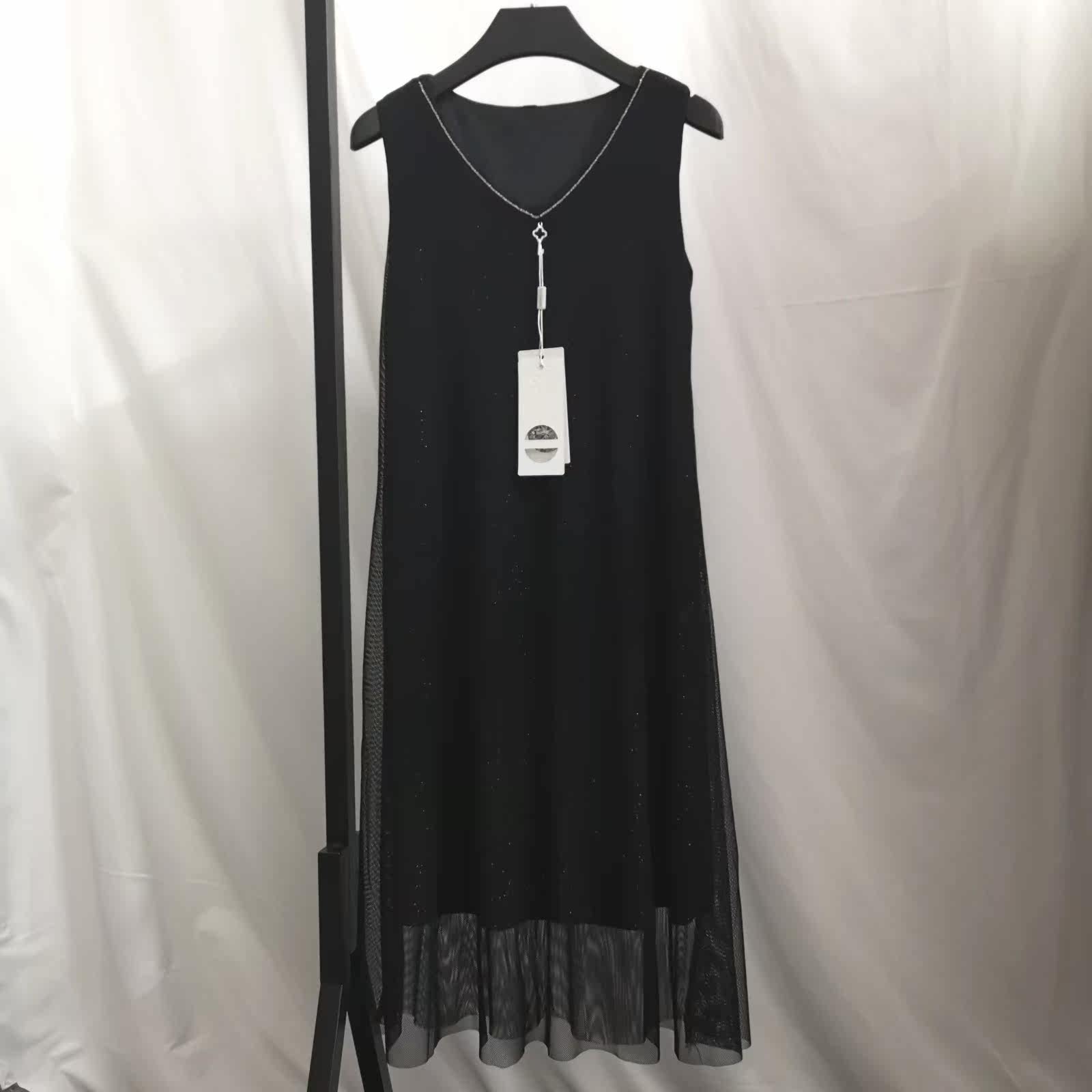 2019年春季新款女式進口蕾絲網紗背心裙亮絲性感設計款連衣裙無袖在類目 女裝/女士精品, 中老年女裝中 - 來自Buy2taobao.com提供專業的淘寶代購服務