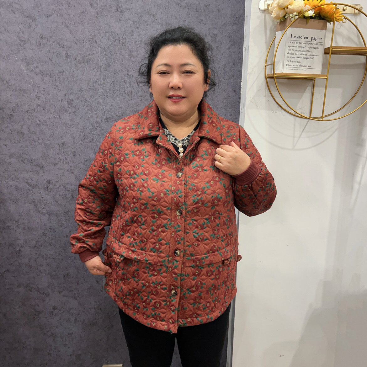 妈妈春装大码外套夹克新款时尚中老年宽松春秋休闲高档小翻领开衫图片