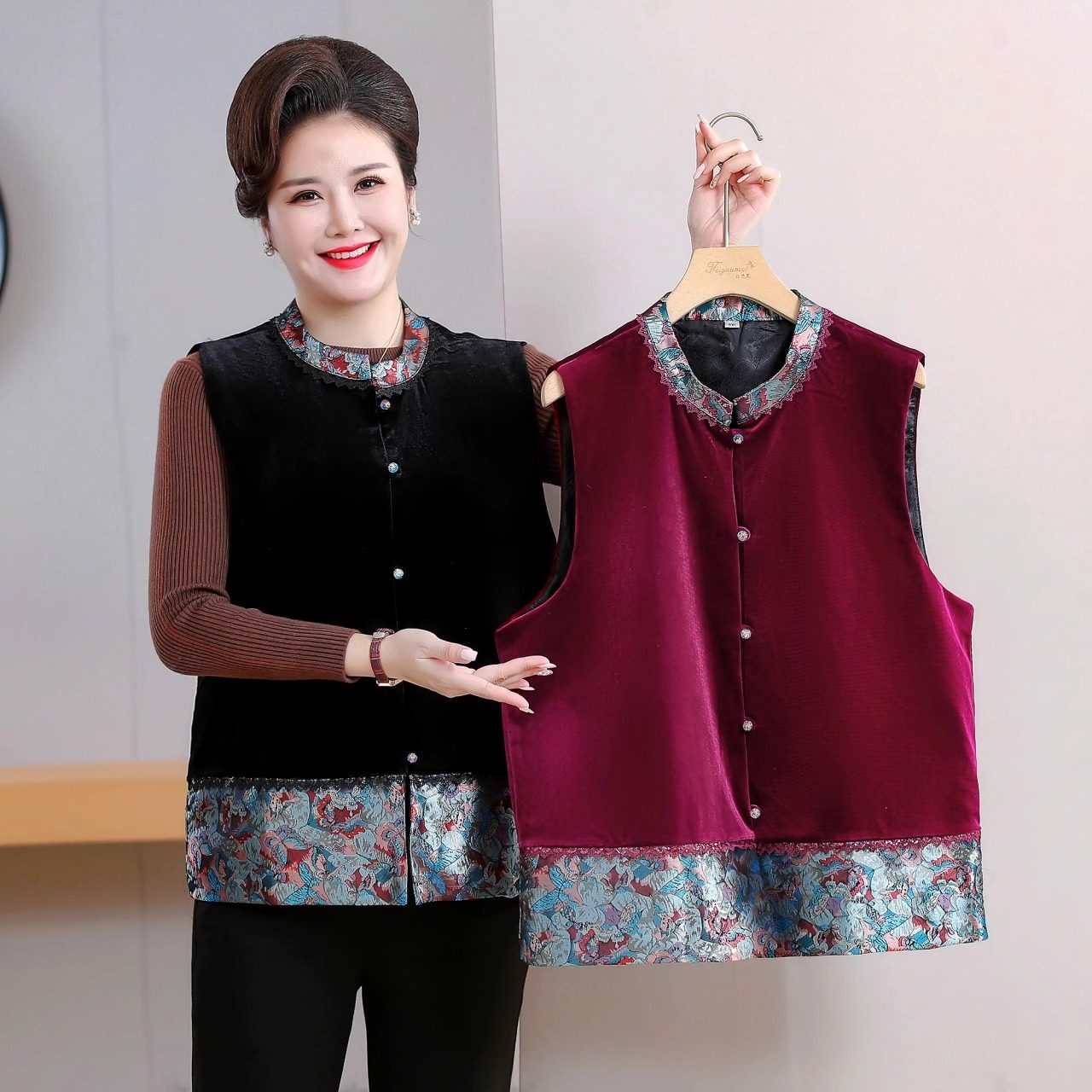 时尚中国风马甲丝绒女宽松秋冬新款无袖开衫马夹纯色中老年妈妈装