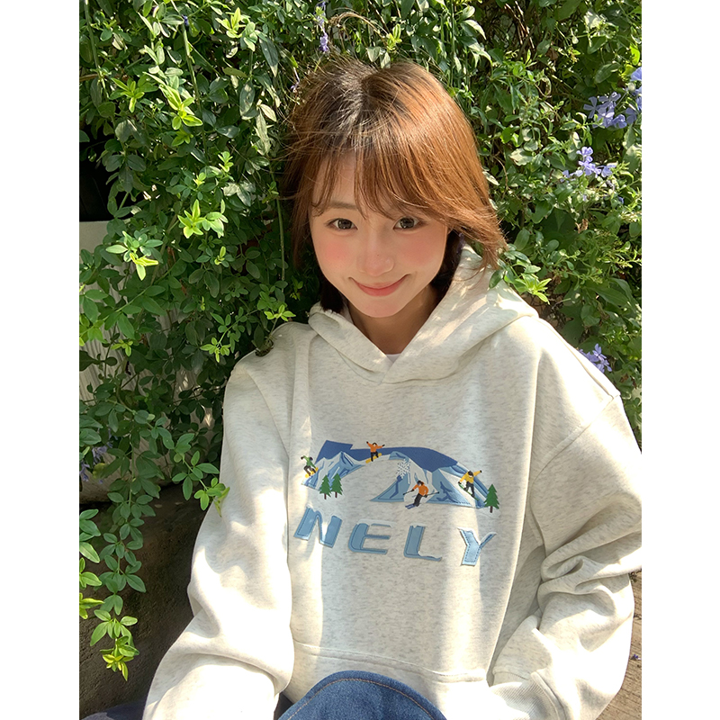 小尼力重工滑雪刺绣连帽卫衣