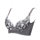 蕾薇尔 调整型小杯文胸品质生活体验中心试穿