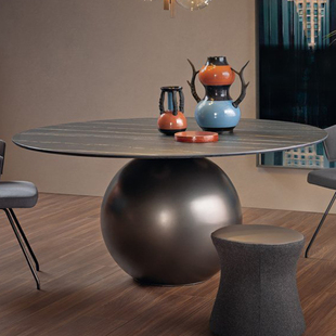 2024年新款意大利桌子 博纳尔多马戏团餐桌 球体桌 茶几 五金镀金