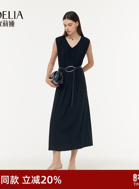 歌莉娅黑色天丝连衣裙女夏季2025新款法式V领无袖背心裙1CDL4H650