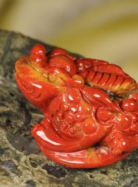 缟玛瑙三足金蟾蟾挂件吊坠项链