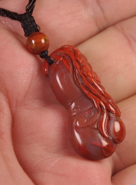 原色雕件天然玛瑙吊坠北票战国红
