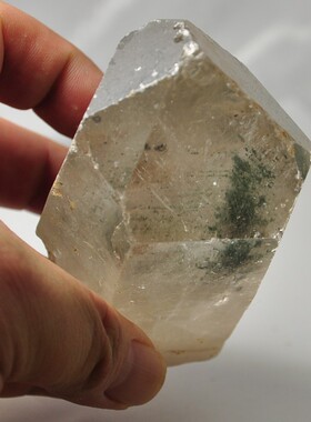 原生态鬼佬天然绿幽灵水晶石柱原石手把件摆件 D-041幽灵异象矿标