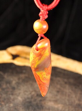 无裂吊坠天然北票战国红缟玛瑙