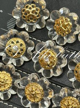 M192-21mm 高端金装饰透明压克力花朵钮扣