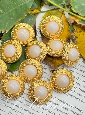 v077 21mm维多利亚金冠冕复古钮扣 精致辉煌