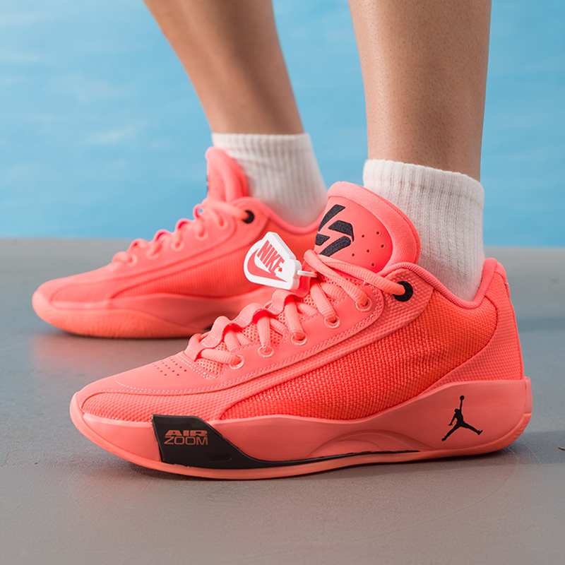 耐克（NIKE）男鞋 2025新款秋季篮球鞋JORDAN LUKA .77 PF实战