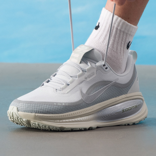 2025新款 男鞋 秋季 VOMERO 缓震轻便透气健 耐克 18运动跑鞋 NIKE