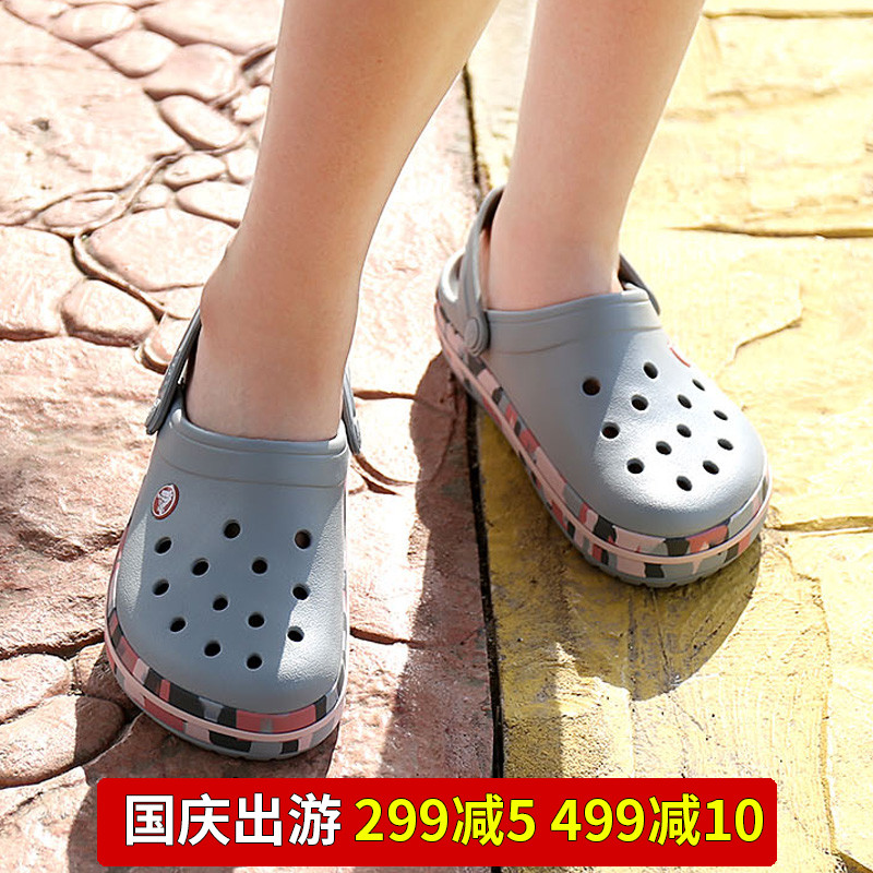 Crocs¿¨Âæ³ÛÄÐЬŮЬ2018ÐÂ¿î¿¨Âæ°à»¨ÎÆ¿ËÂæ¸ñɳ̲ЬÁ¹Ð¬205330
