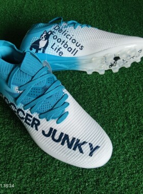 SJ26701足球狗soccerjunky儿童青少年高帮短钉人工草AG比赛足球鞋