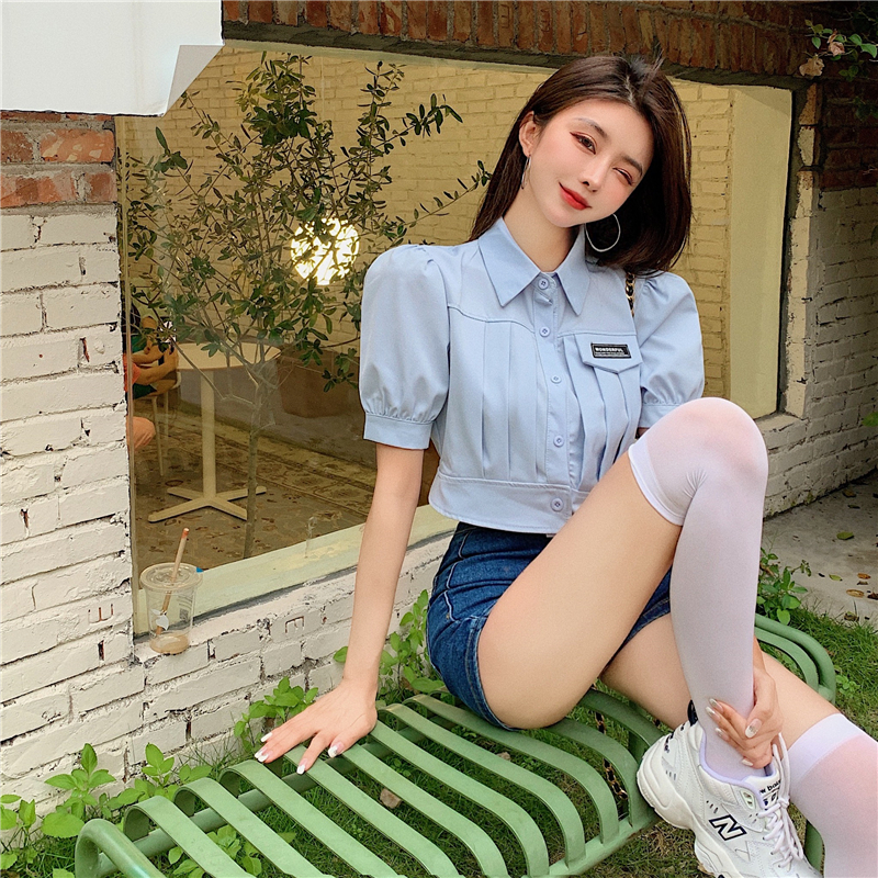 Real price ~ Japanese design short shirt women's foreign style white top small tooling thin shirt