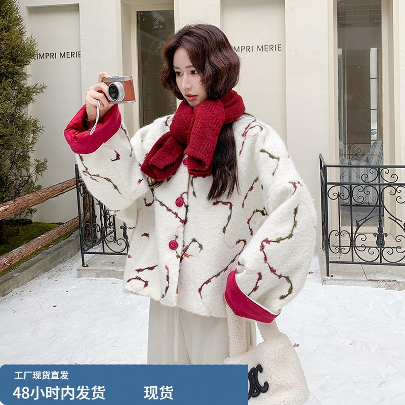 白色羊羔毛女冬季加厚短外套2025新款超火巨好看高级小个子羽绒服