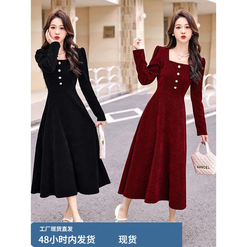 覆古法式灯芯绒长袖连衣裙女秋冬大码胖mm赫本风收腰显瘦方领长裙