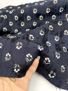 新品 藏青色低白色小碎花暗纹提花涤棉时装布料 汉服连衣裙套装
