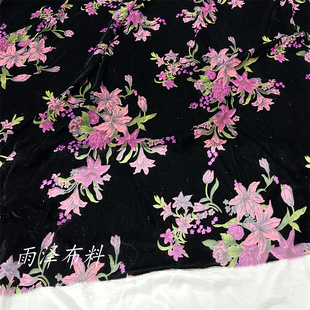 超美 黑色低黑红色花朵仿真丝镂空剪花烂花丝绒布料  旗袍连衣裙