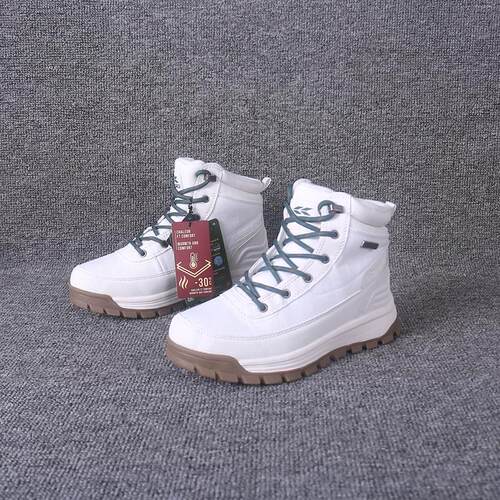 雪地靴保暖防水防滑轻便