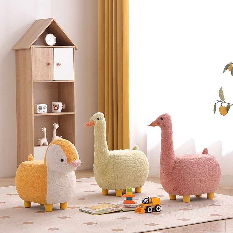 日本无印mu网红动物小凳子家用矮凳客厅门口换鞋凳万向轮儿童座椅